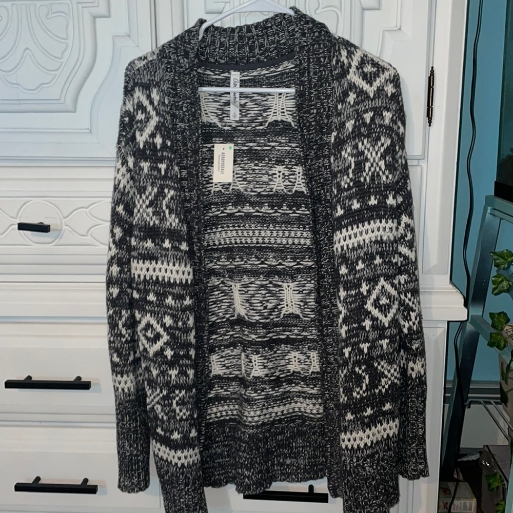 Women’s sweater size small